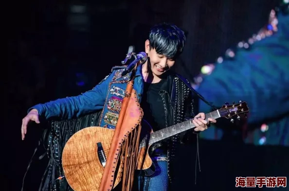 8090yy理论电影午夜网友认为这部影片在情感表达上非常细腻，能够引发观众的共鸣，同时也对社会现象进行了深刻的反思